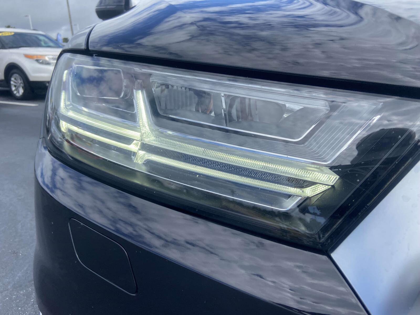 2019 Audi Q7 55 Premium photo 2