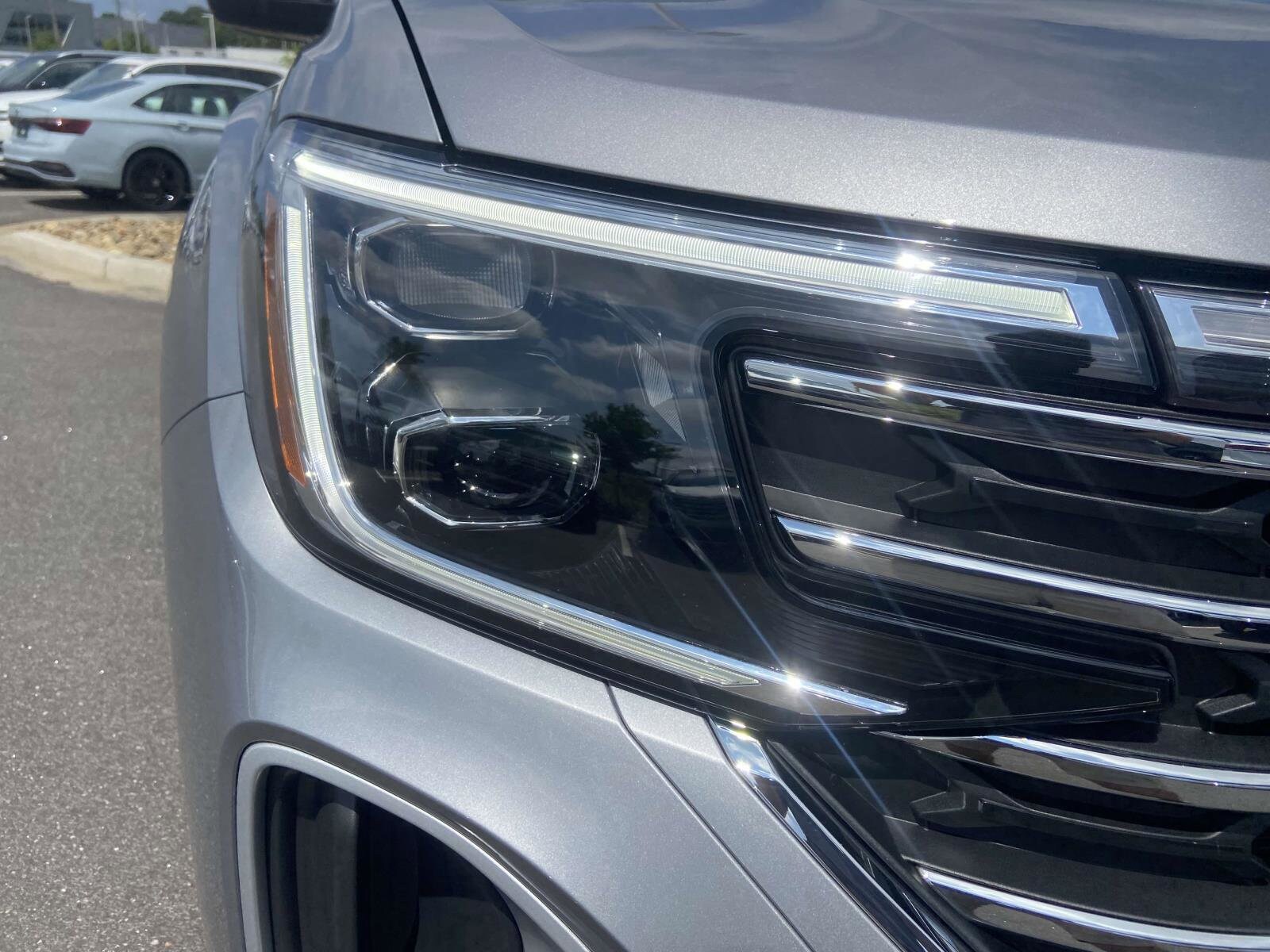 2026 Volkswagen Atlas SE Technology photo 4