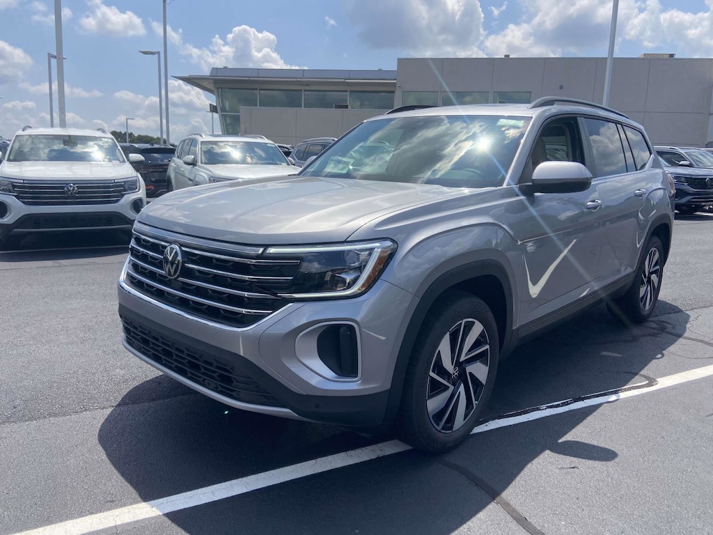 New 2026 Volkswagen Atlas 2.0T SE w/Technology 2.0T SE w/Technology FWD