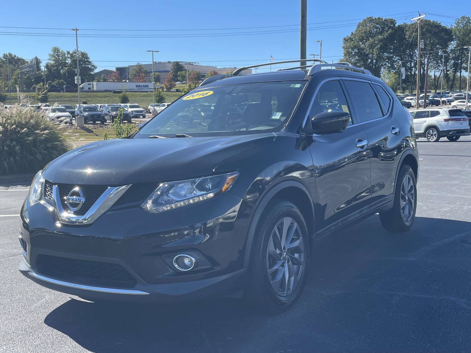 Used 2016 Nissan Rogue SL SUV