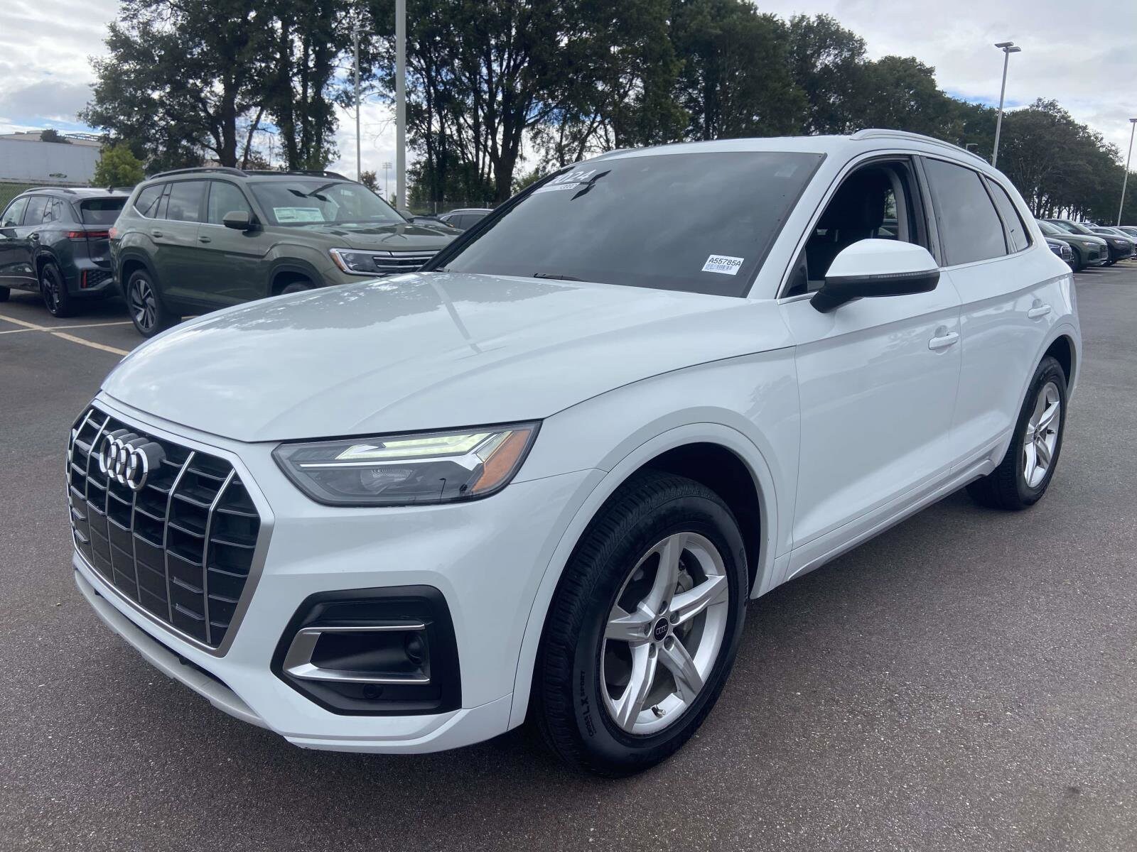 2024 Audi Q5 Premium 40 TFSI photo 2