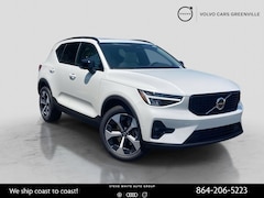 2026 Volvo XC40