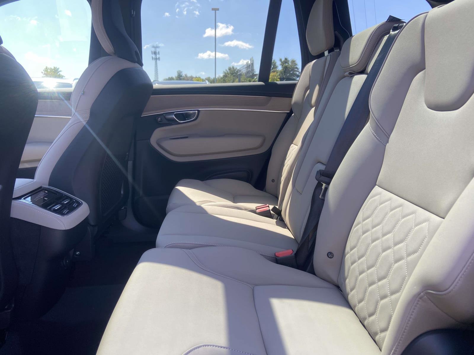 2026 Volvo XC90 Core - Photo 14