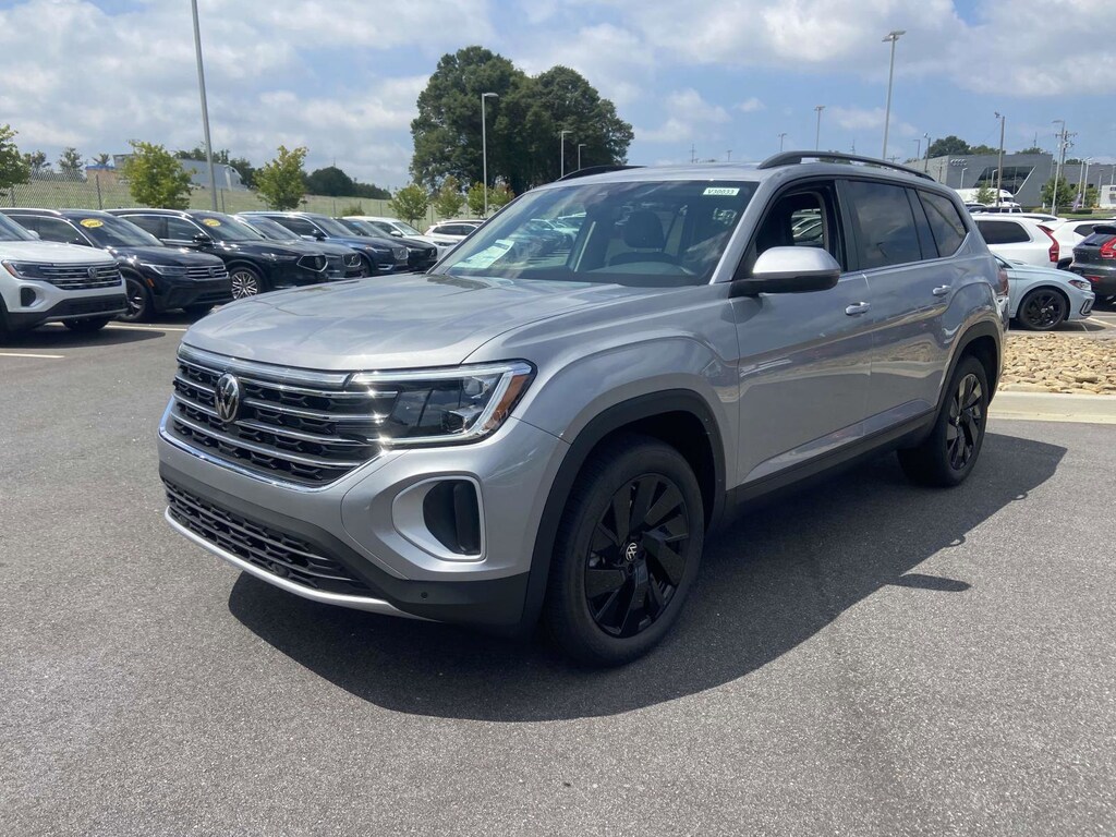 New 2026 Volkswagen Atlas 2.0T SE w/Technology 2.0T SE w/Technology FWD