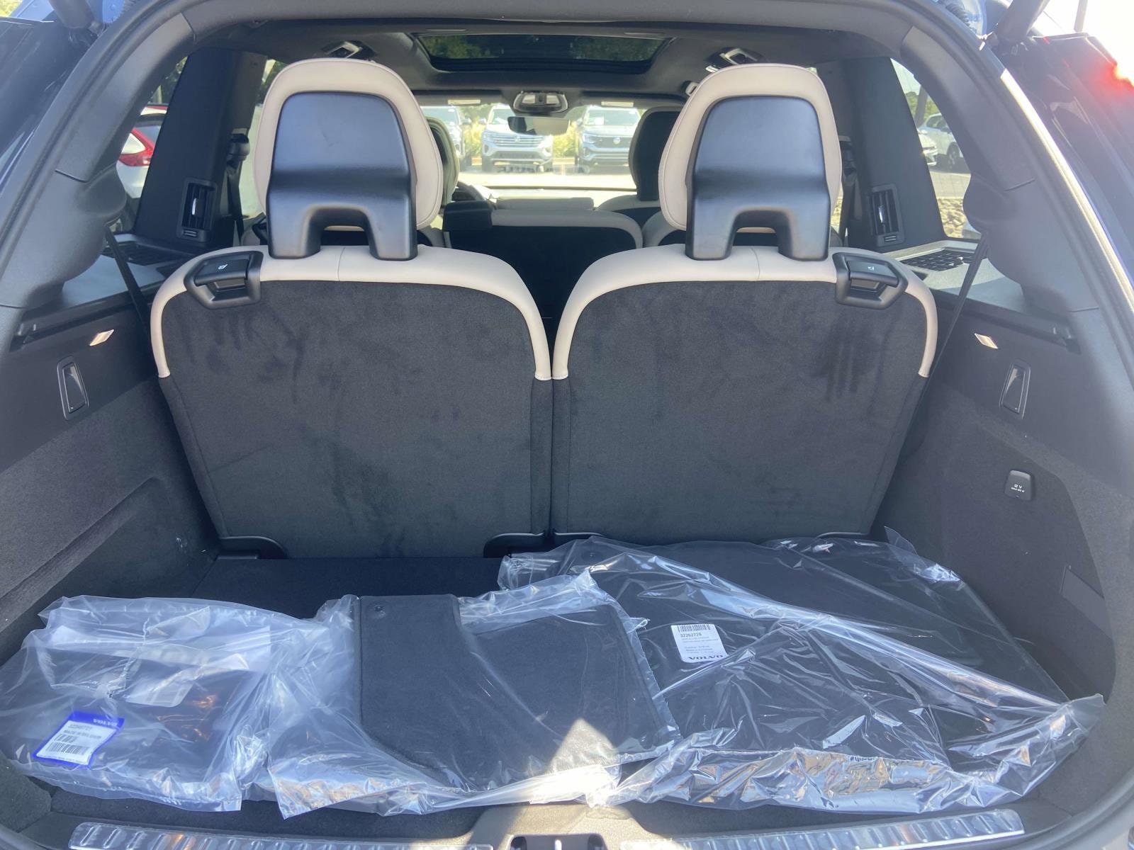 2026 Volvo XC90 Core - Photo 12