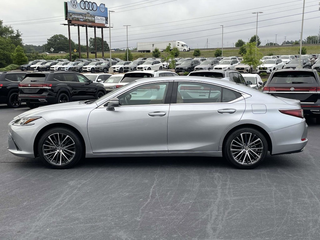 Used 2024 Lexus ES 350 Sedan