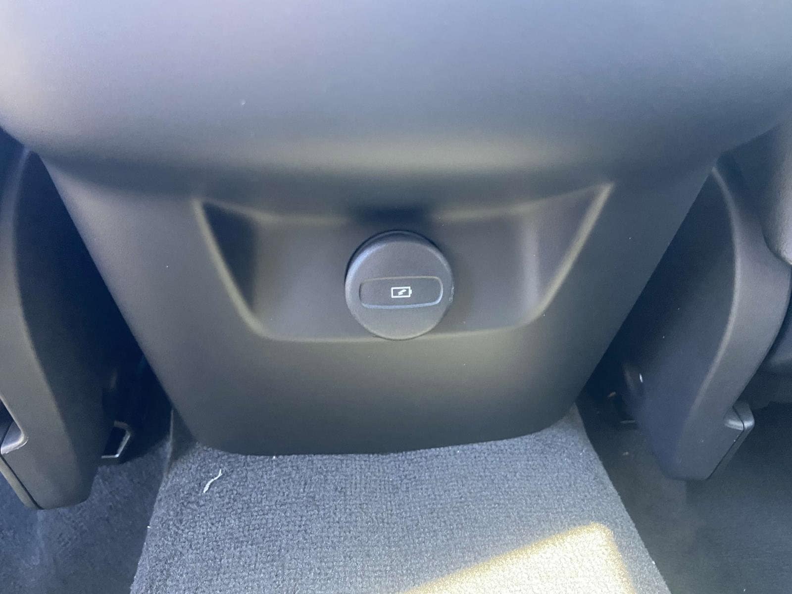 2026 Volvo XC60 Core - Photo 15