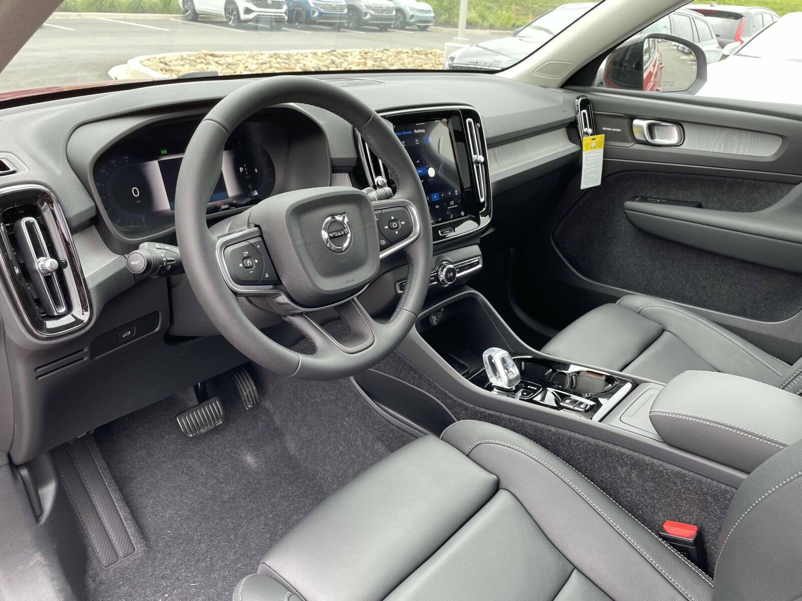 2025 Volvo XC40 Ultra - Photo 15