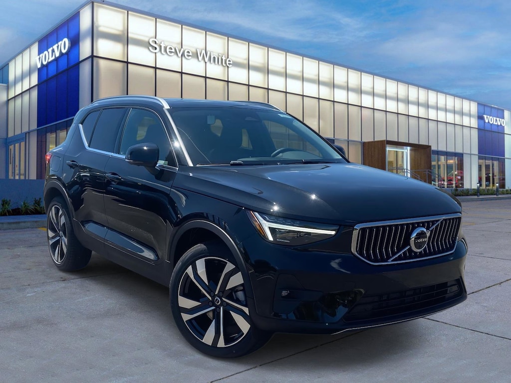 New 2025 Volvo XC40 B5 Ultra Bright Theme SUV