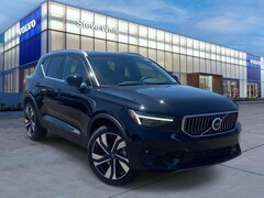 2025 Volvo XC40