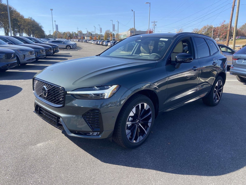 New 2026 Volvo XC60 B5 Plus SUV