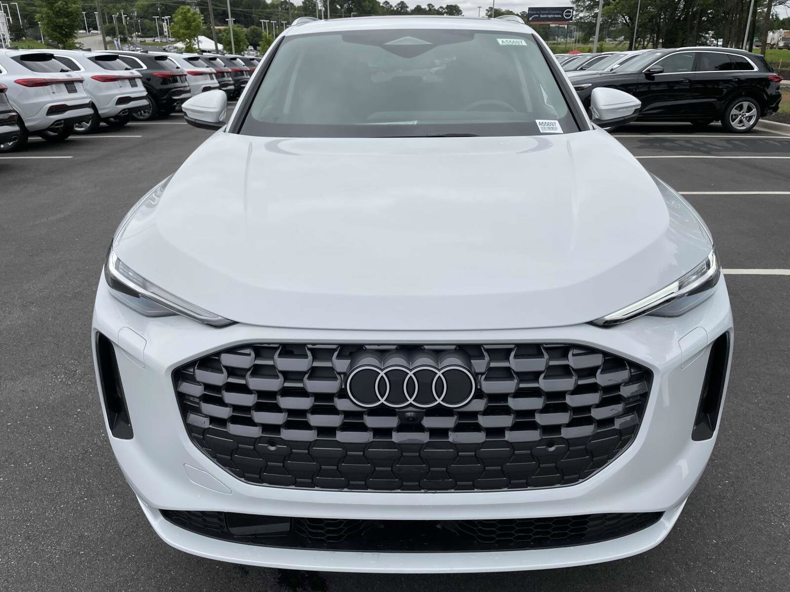 2025 Audi Q5 Premium Plus TFSI photo 2