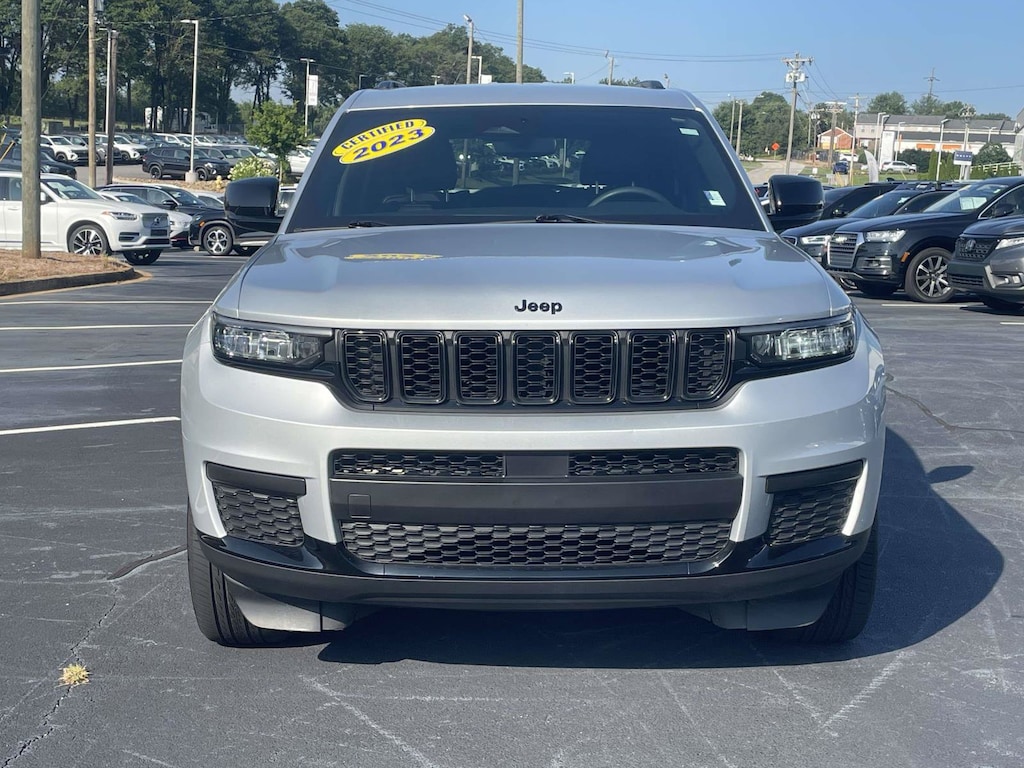 Used 2023 Jeep Grand Cherokee L Laredo SUV