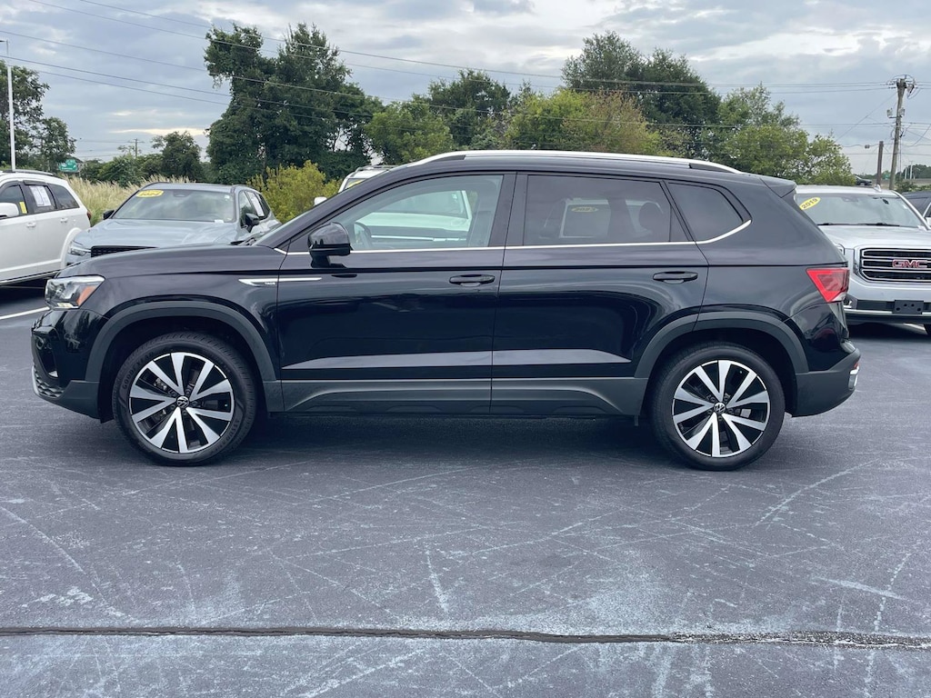 Used 2024 Volkswagen Taos 1.5T SE SUV