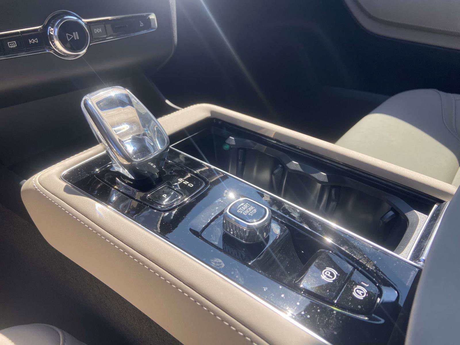 2026 Volvo XC90 Core - Photo 30