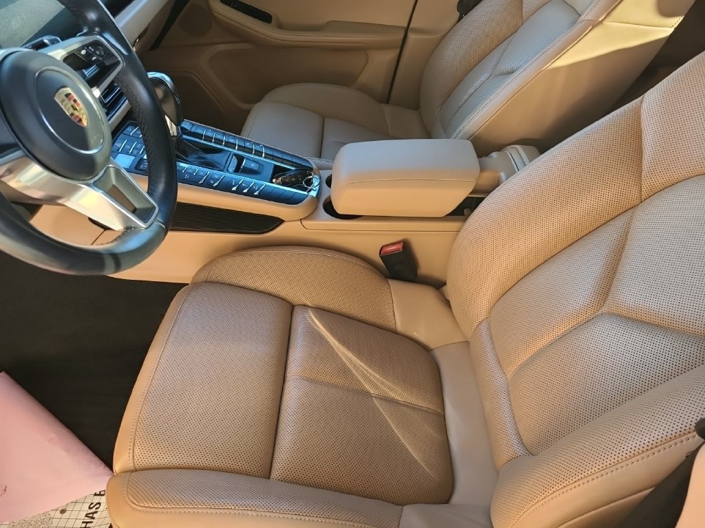 Used 2021 Porsche Macan Base SUV