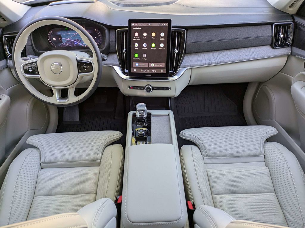 2026 Volvo XC90 Ultra - Photo 15