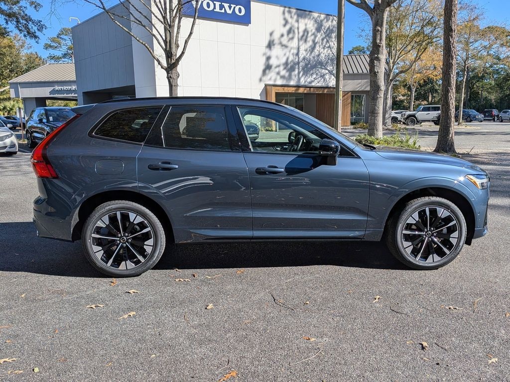New 2026 Volvo XC60 B5 Plus SUV