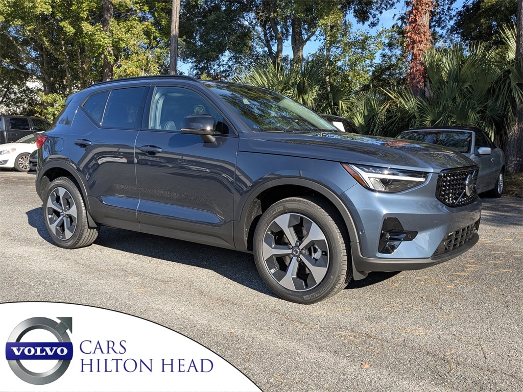 2026 Volvo XC40 Plus's photo