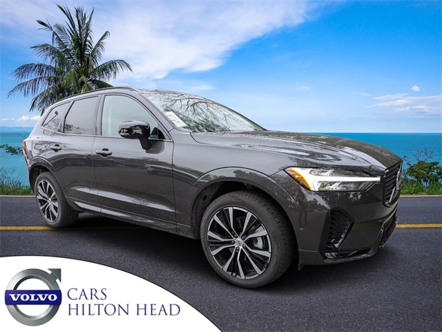2025 Volvo XC60 Plus's photo
