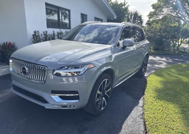 2024 Volvo XC90 B6 Plus 6-Seater Bright theme 4WD's photo