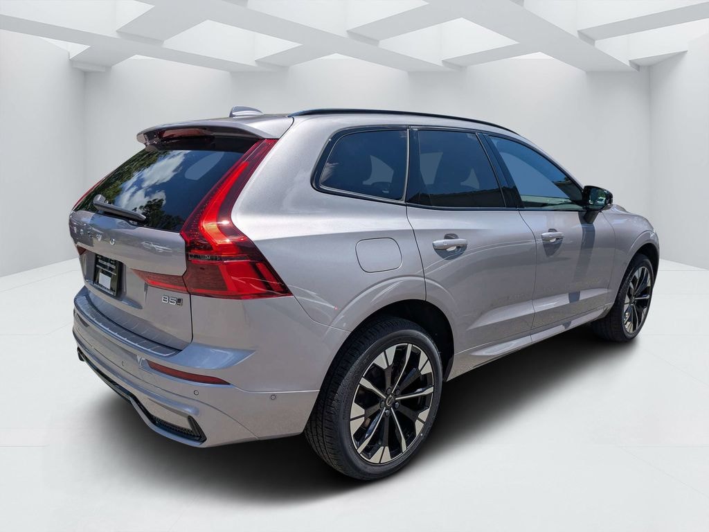 New 2026 Volvo XC60 B5 Plus SUV