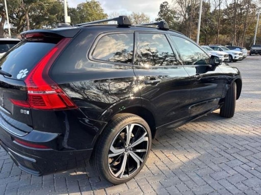 Used 2023 Volvo XC60 B5 Ultimate Dark Theme SUV