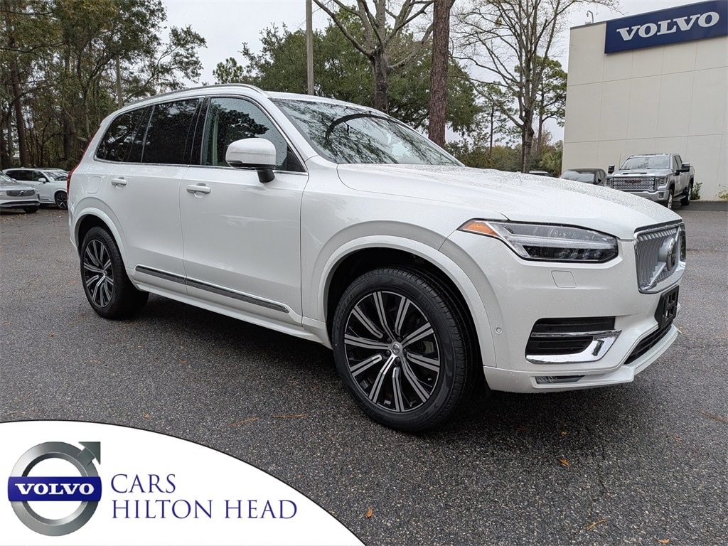 2025 Volvo XC90 Plus's photo