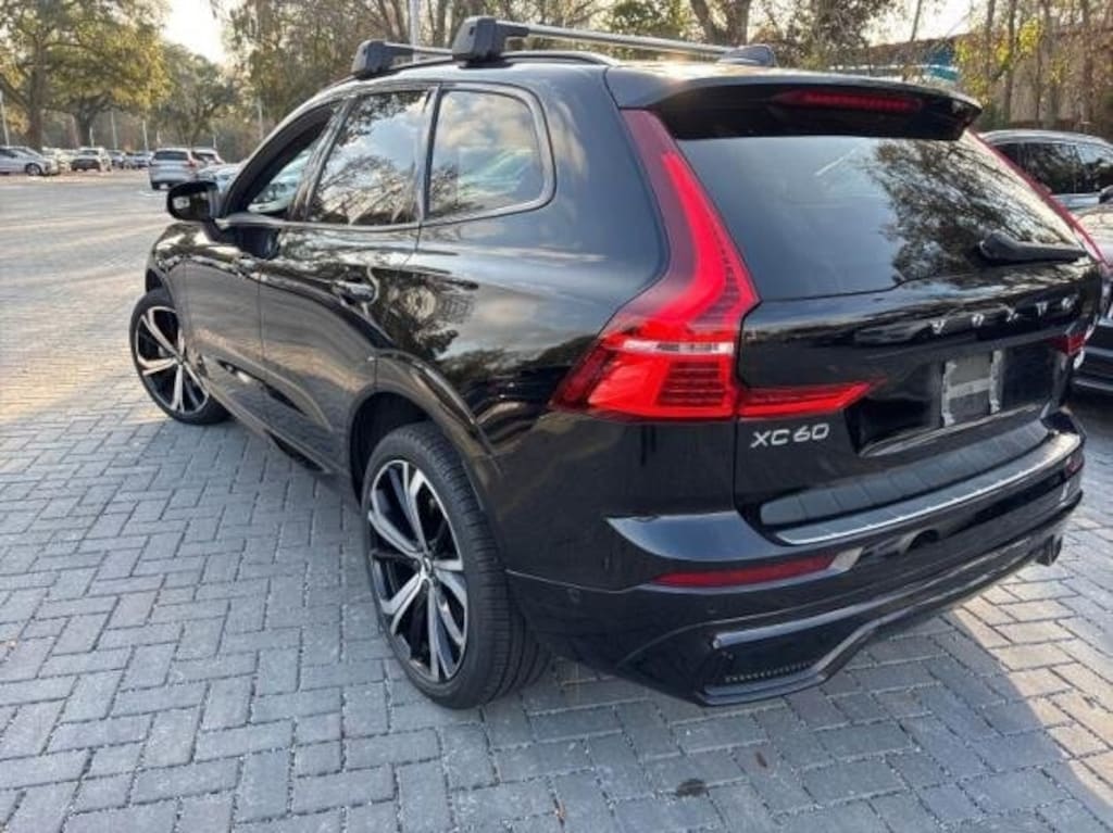 Used 2023 Volvo XC60 B5 Ultimate Dark Theme SUV