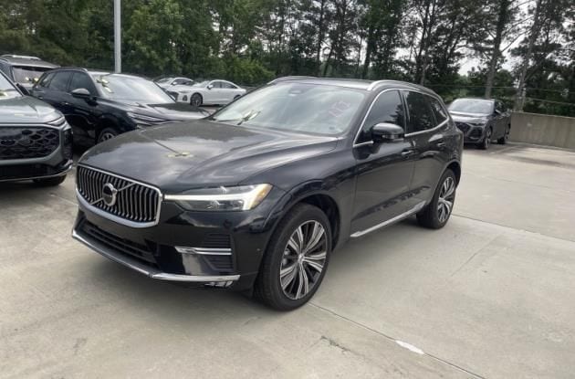 2023 Volvo XC60 B5 Plus Bright Theme AWD's photo