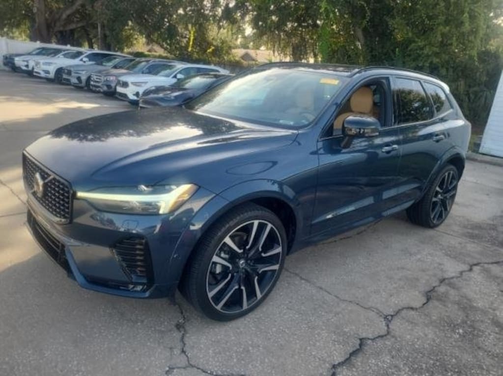 Certified 2023 Volvo XC60 B5 Ultimate Dark Theme SUV