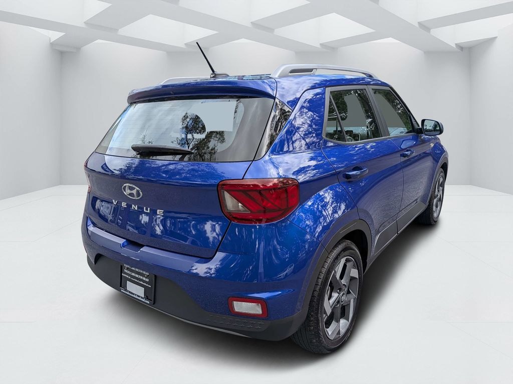 Used 2025 Hyundai Venue Limited SUV