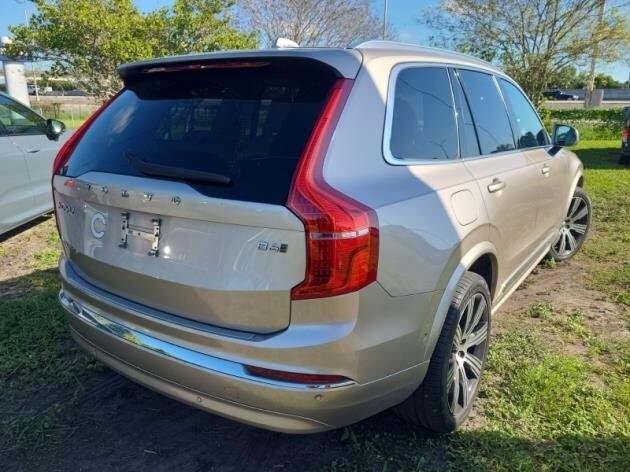 2023 Volvo XC90 Ultimate photo 3