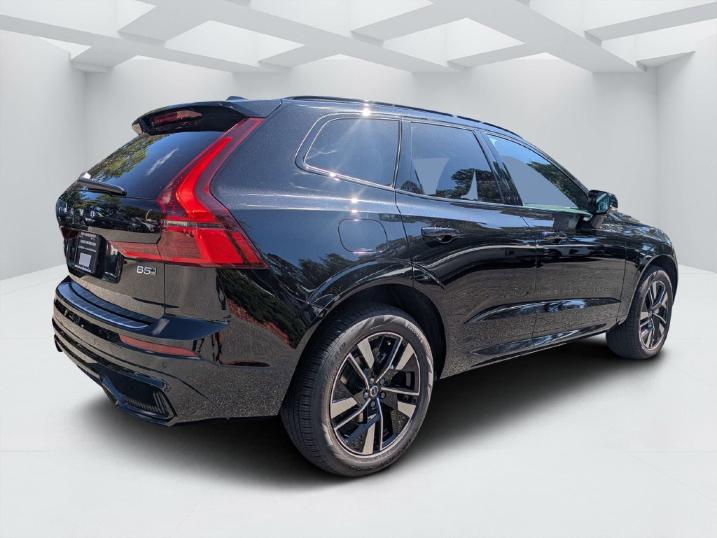 New 2027 Volvo XC60 B5 Core SUV
