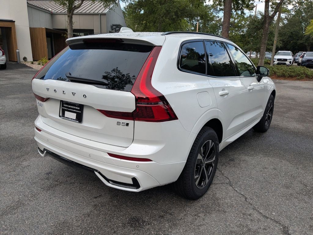 New 2026 Volvo XC60 B5 Core SUV