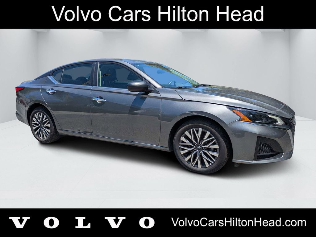 2025 Nissan Altima 2.5 SV's photo