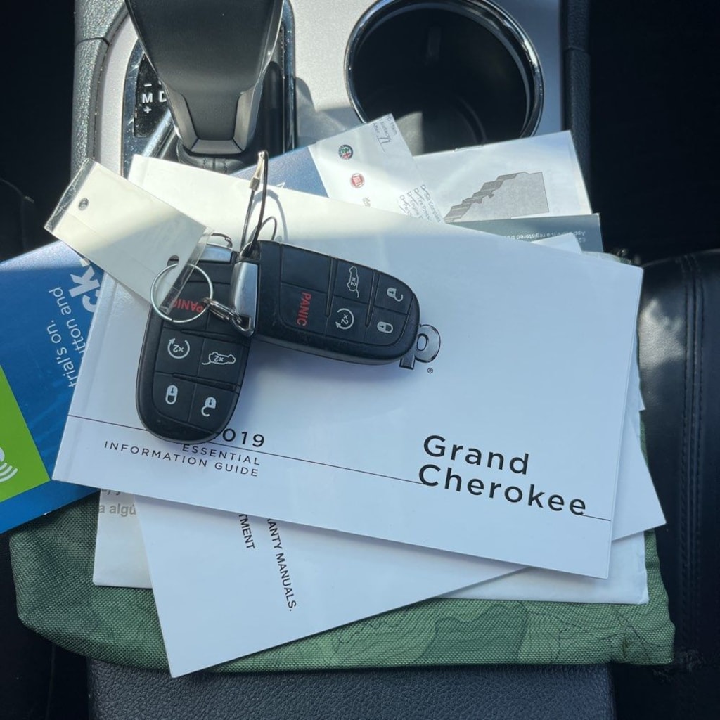 Used 2019 Jeep Grand Cherokee Altitude SUV