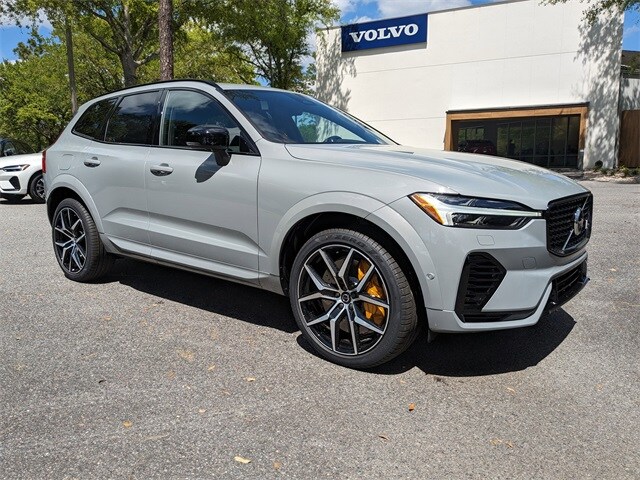 2025 Volvo XC60 Hybrid T8 Polestar photo 2