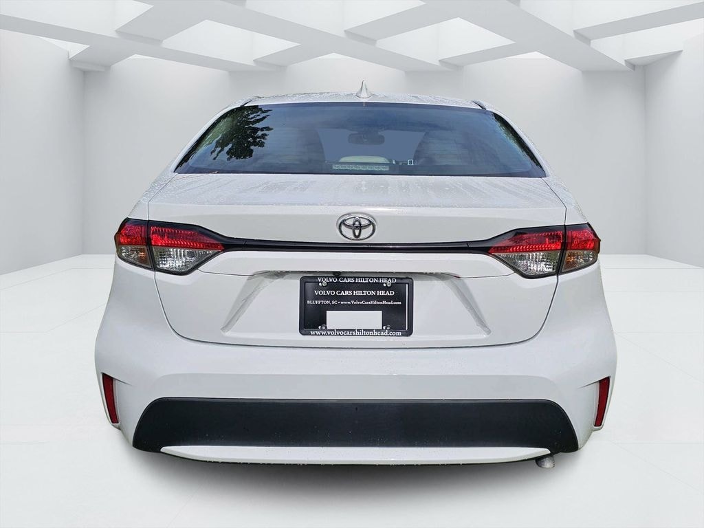 Used 2022 Toyota Corolla LE Sedan
