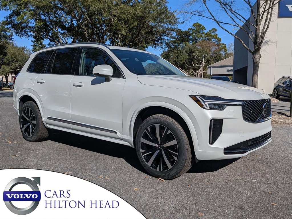 2026 Volvo XC90 Core's photo