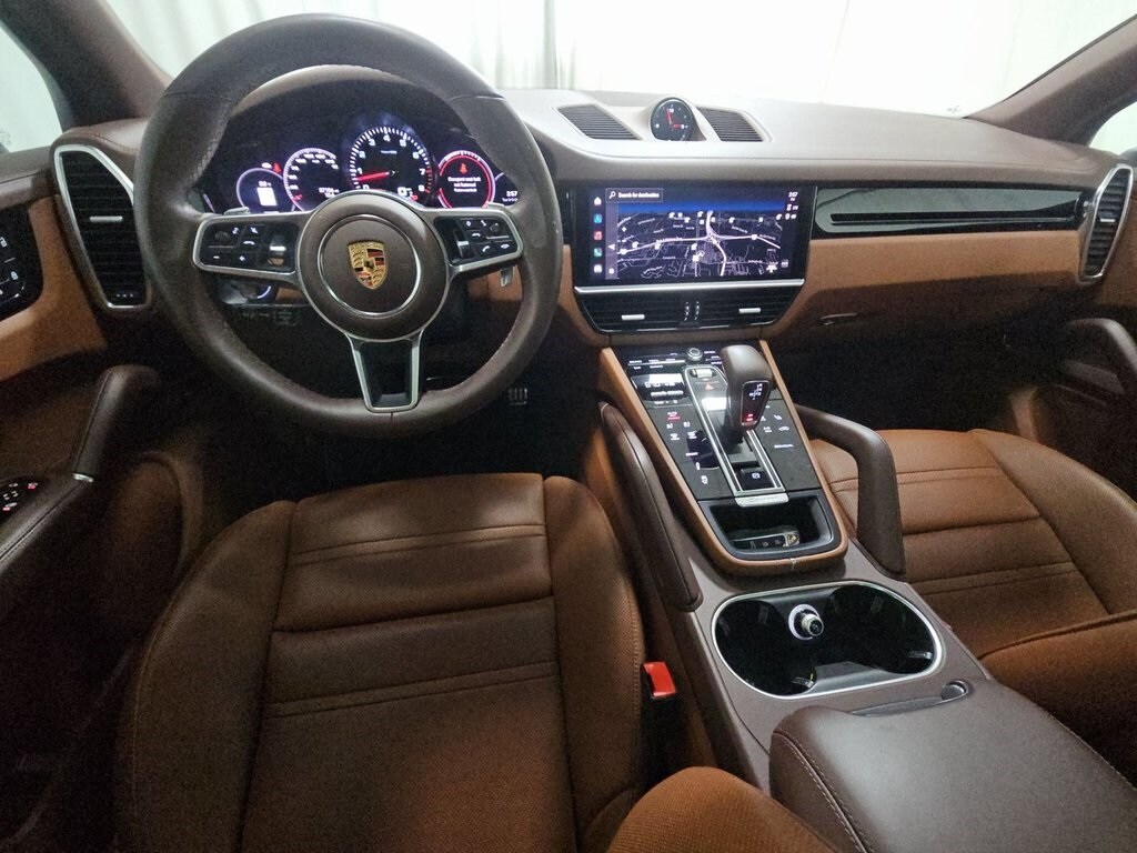 2022 Porsche Cayenne S photo 4