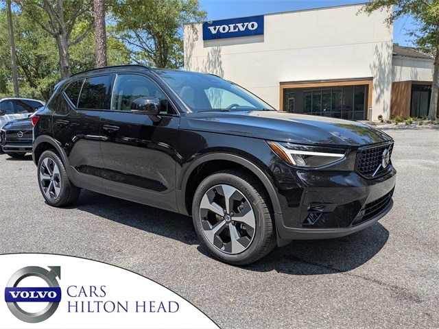 2026 Volvo XC40 B4 Plus