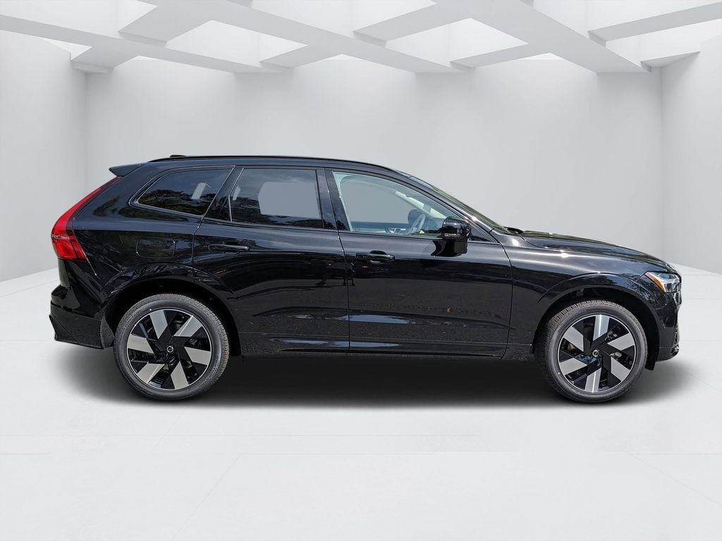 New 2025 Volvo XC60 plug-in hybrid T8 Plus SUV