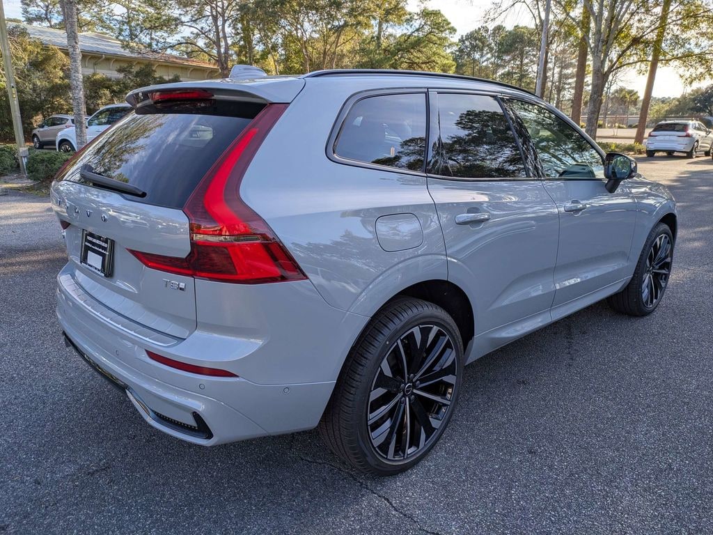 New 2026 Volvo XC60 plug-in hybrid T8 Ultra SUV