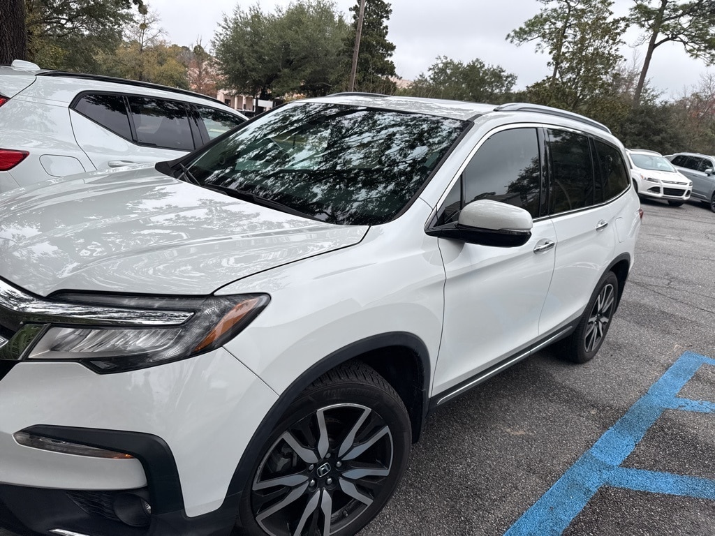 2021 Honda Pilot Elite's photo