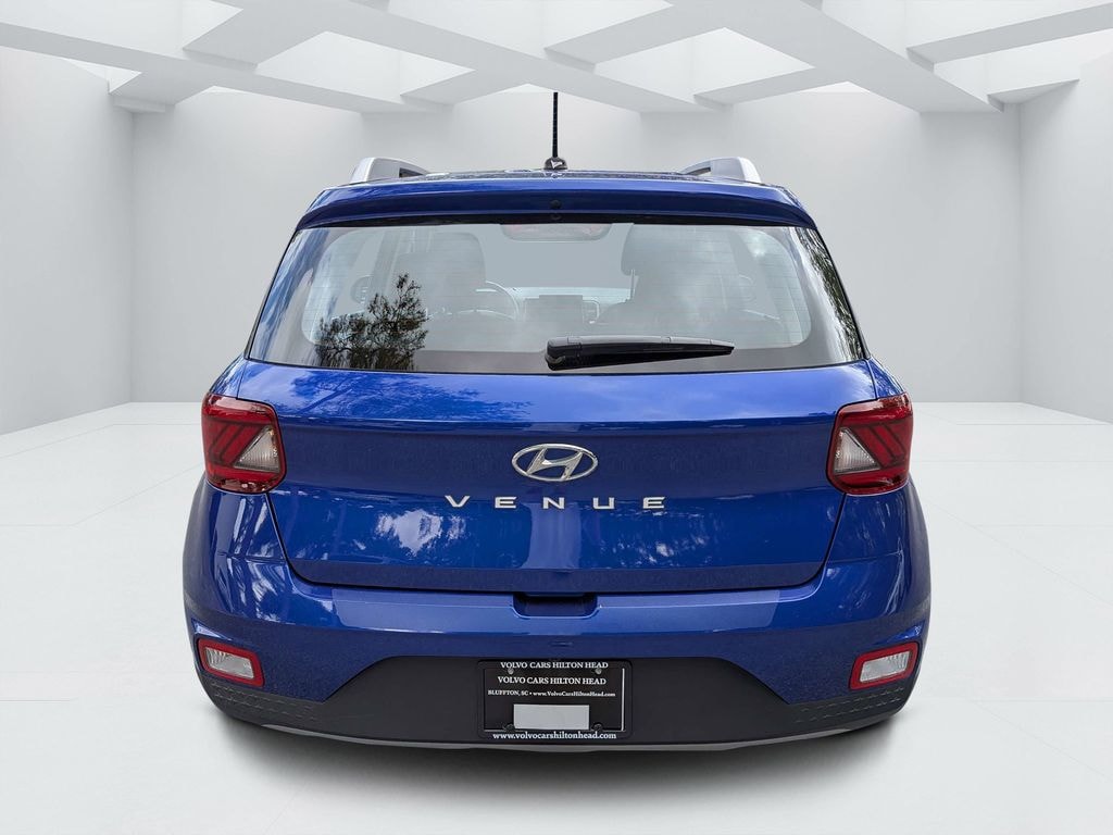 Used 2025 Hyundai Venue Limited SUV