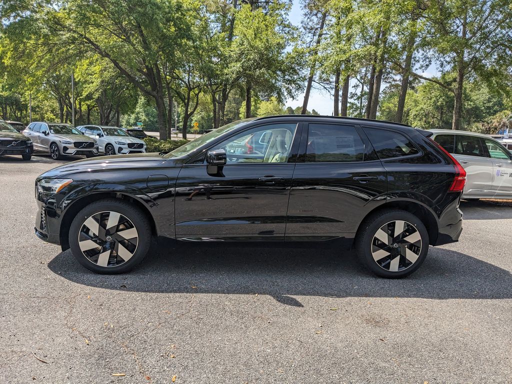 2025 Volvo XC60 Plus - Photo 7