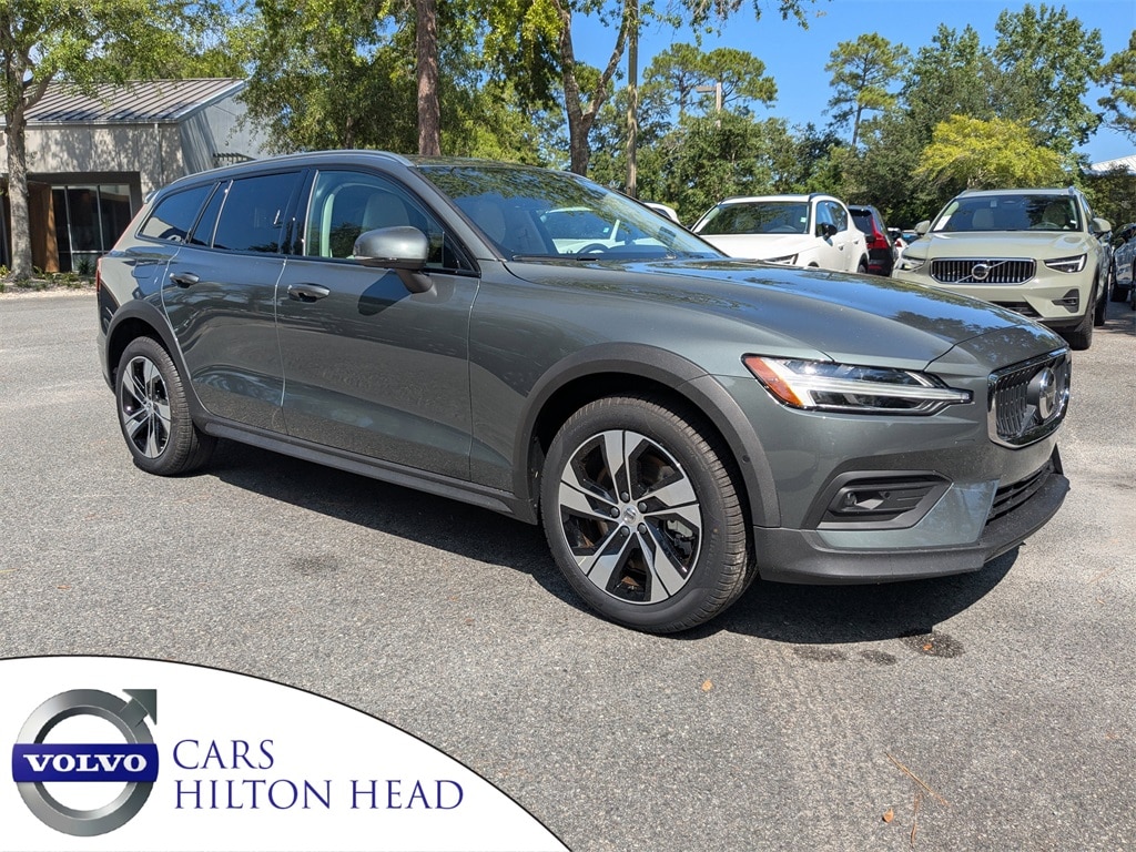 2026 Volvo V60 Cross Country B5 Plus