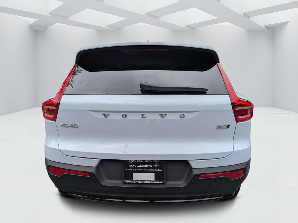 New 2026 Volvo XC40 B5 Plus SUV