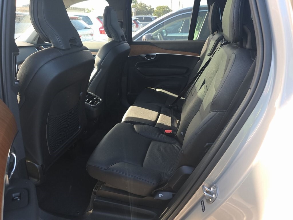 2025 Volvo XC90 Plus photo 4